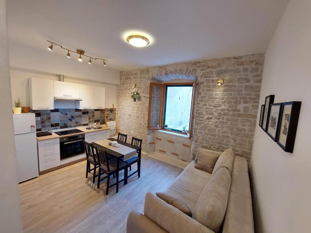 Central Palace Apartment Šibenik Exterior foto